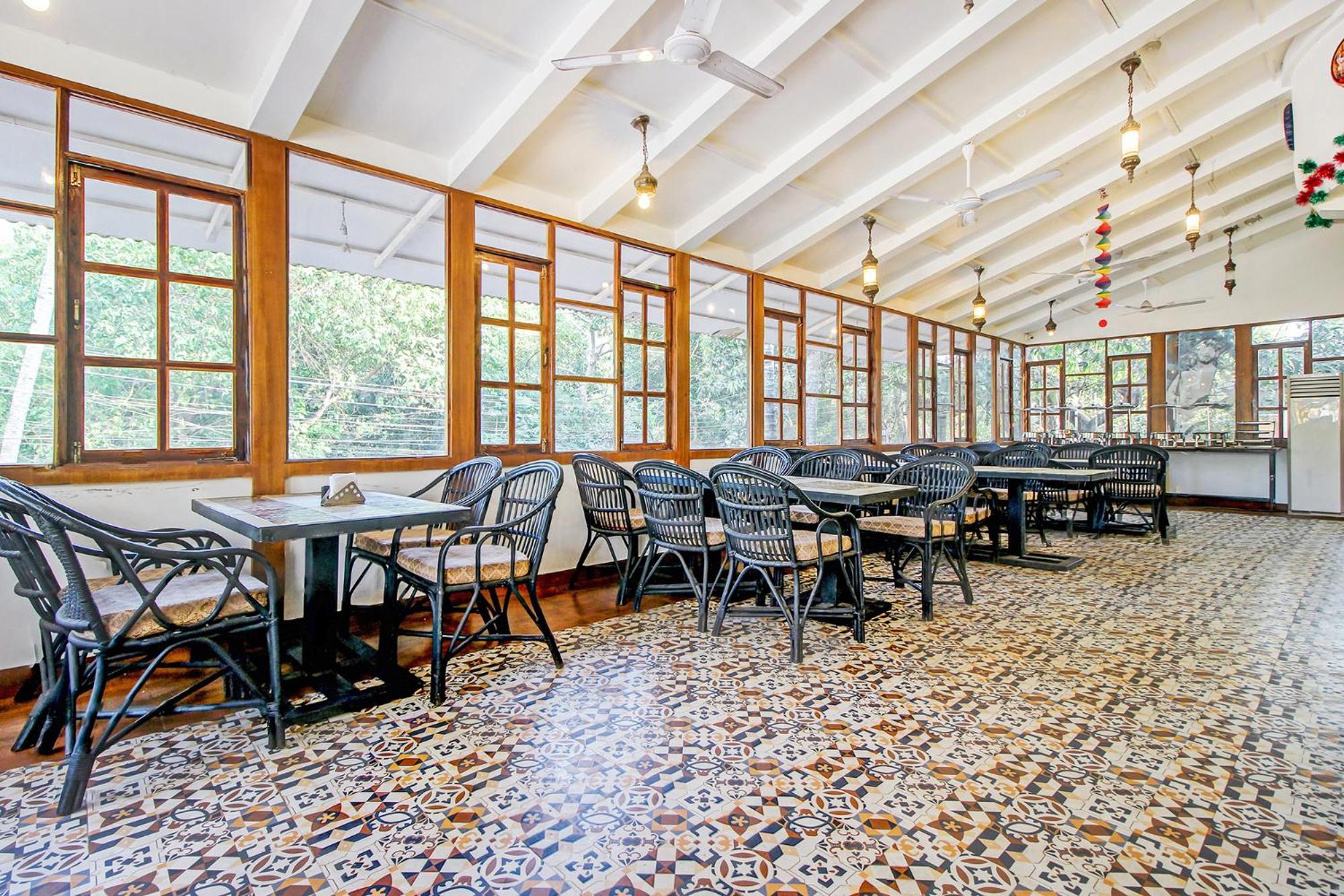 Fabexpress Golden Nest Deluxe - Nr Calangute Beach Старый Гоа Экстерьер фото