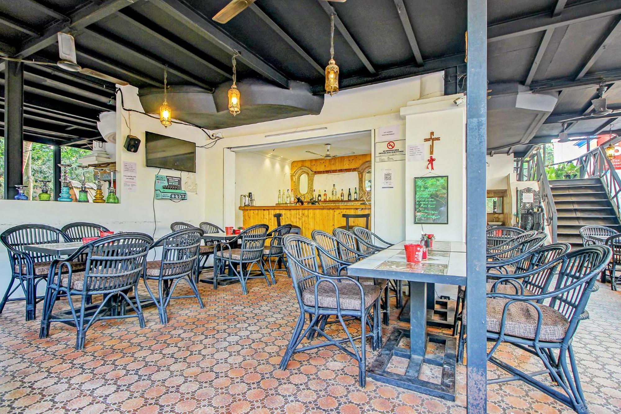 Fabexpress Golden Nest Deluxe - Nr Calangute Beach Старый Гоа Экстерьер фото