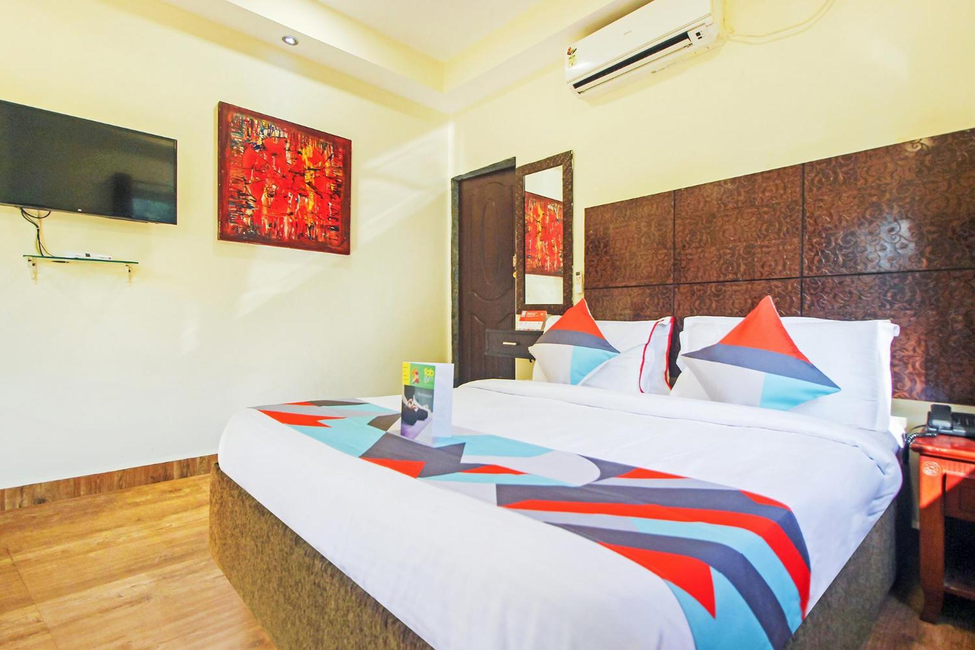 Fabexpress Golden Nest Deluxe - Nr Calangute Beach Старый Гоа Экстерьер фото