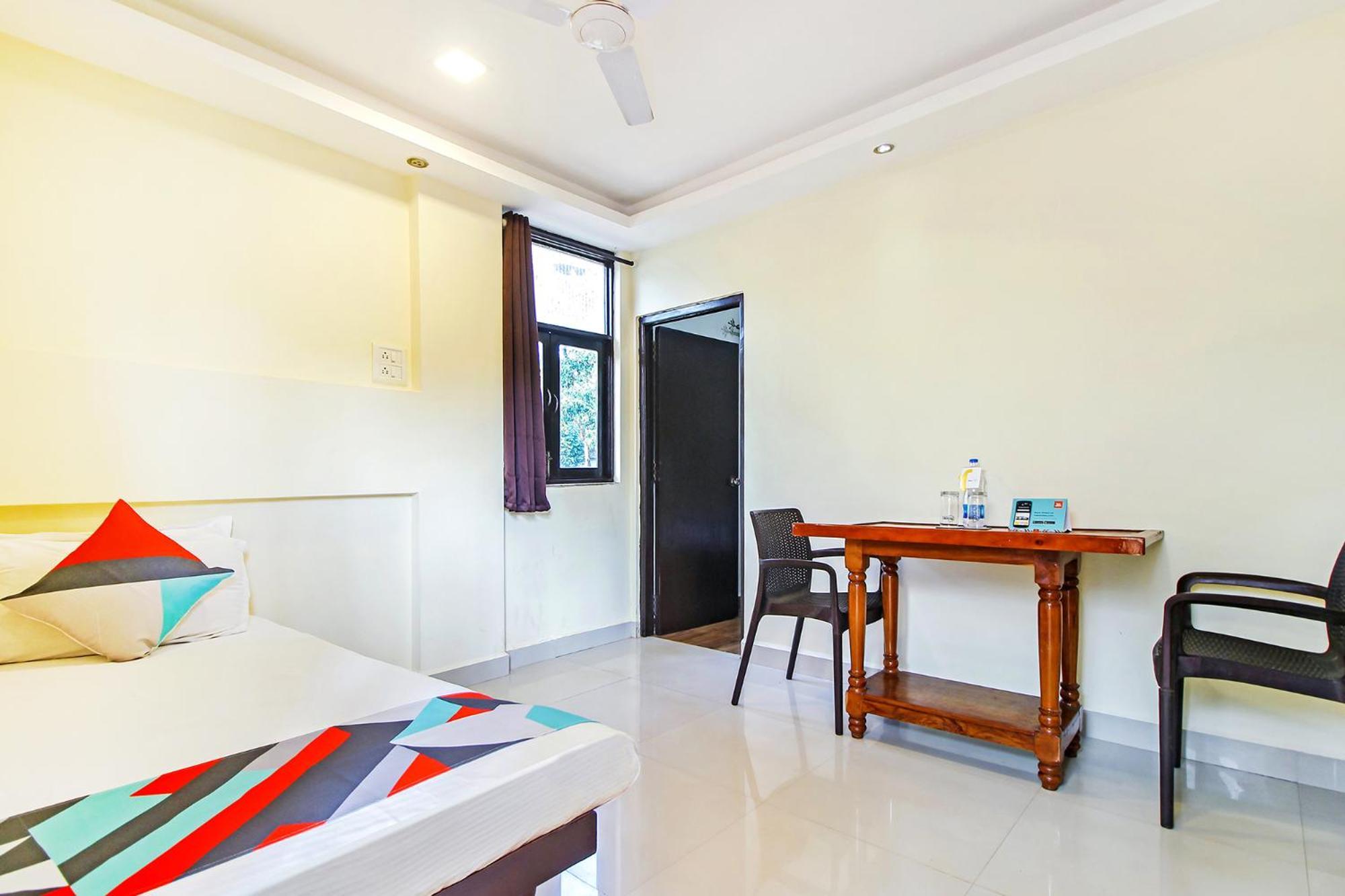 Fabexpress Golden Nest Deluxe - Nr Calangute Beach Старый Гоа Экстерьер фото